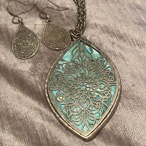 Moroccan Style Pendant & Earrings Set